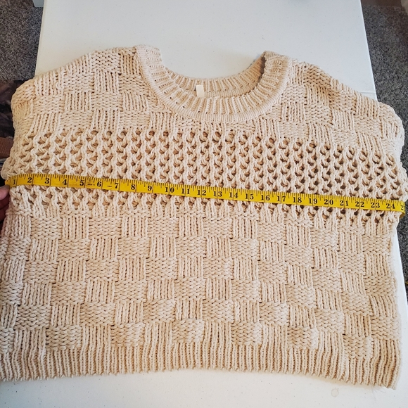 ANTHROPOLOGIE MOTH CHENILLE STITCHED PULLOVER! Size Small. - Picture 7 of 10